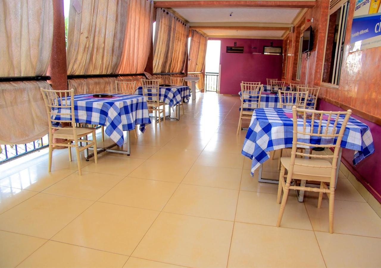 Perfect Motell Kampala Exteriör bild